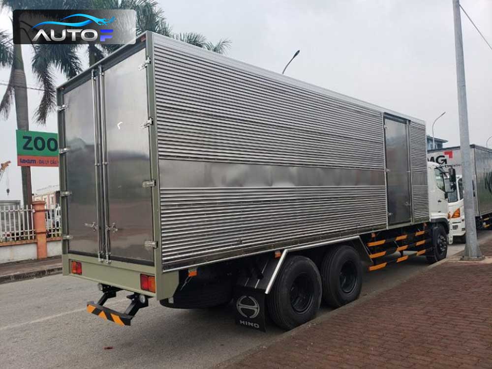 Xe tải Hino FL8JT7A (15t - 7.7m) thùng kín inox